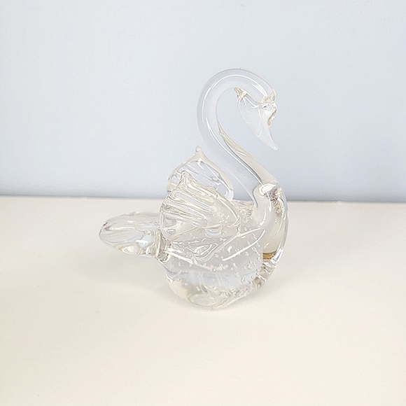 Hand Blown Art Glass Swan Sculpture Paperweight - Picture 9 of 9